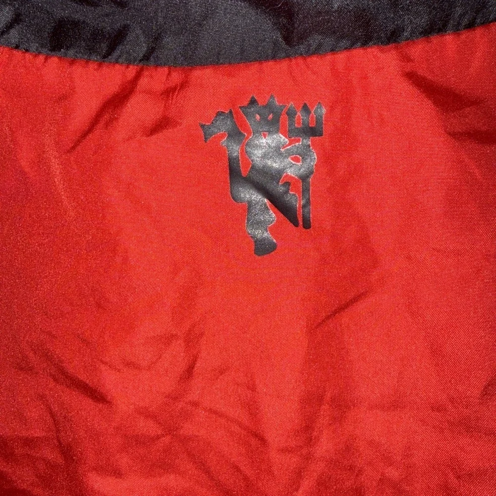 Manchester United FC Windbreaker Jacket Size XL Red Black Style Soccer Vintage